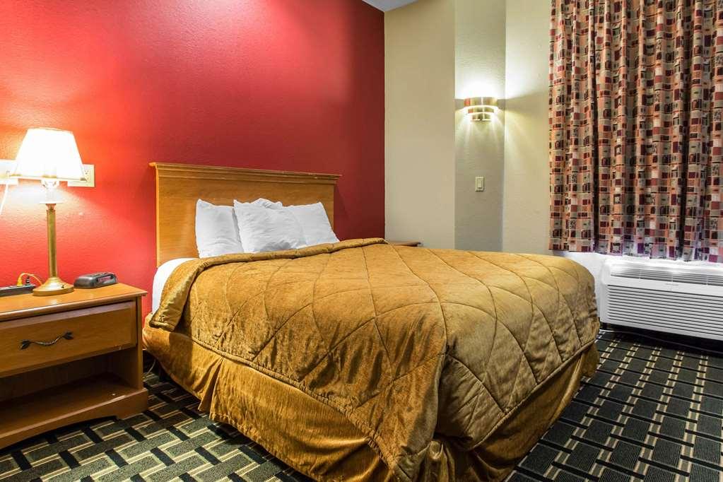 Econo Lodge Inn & Suites Peoria Illinois Habitación foto