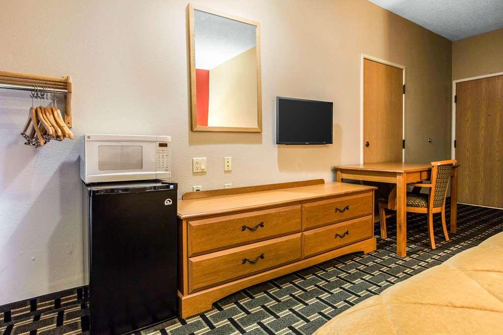 Econo Lodge Inn & Suites Peoria Illinois Habitación foto
