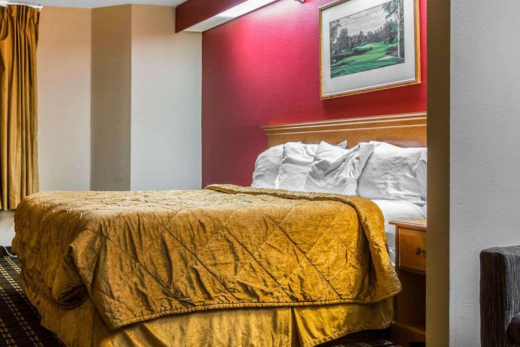 Econo Lodge Inn & Suites Peoria Illinois Habitación foto