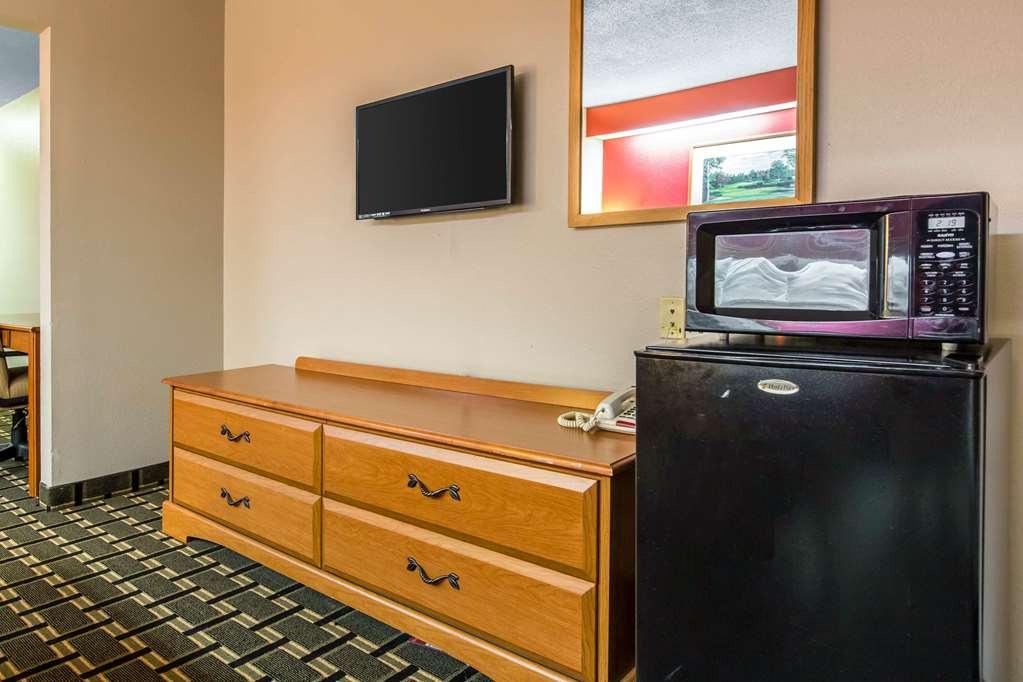 Econo Lodge Inn & Suites Peoria Illinois Habitación foto